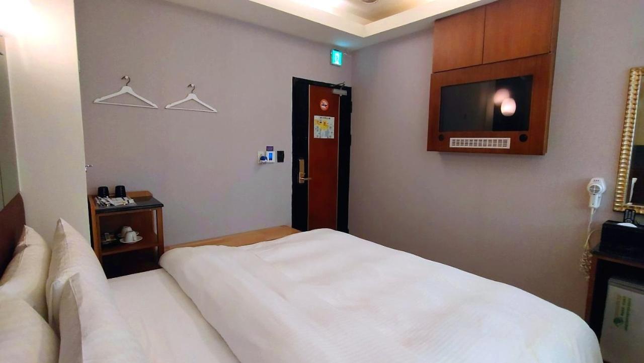 Jin Yong Quan Spa Hotspring Resort Ванли Экстерьер фото