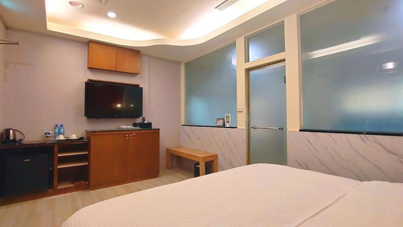 Jin Yong Quan Spa Hotspring Resort Ванли Экстерьер фото