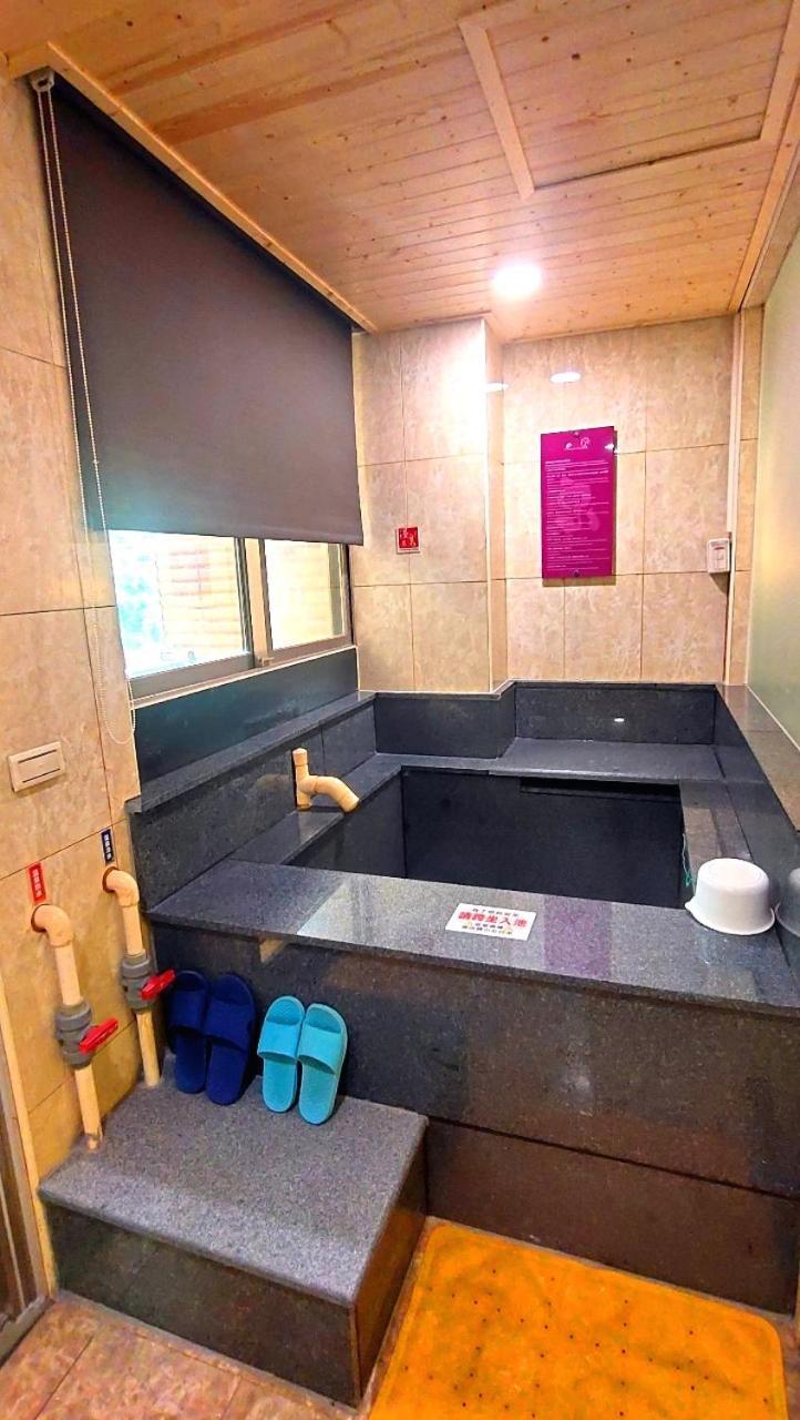 Jin Yong Quan Spa Hotspring Resort Ванли Экстерьер фото