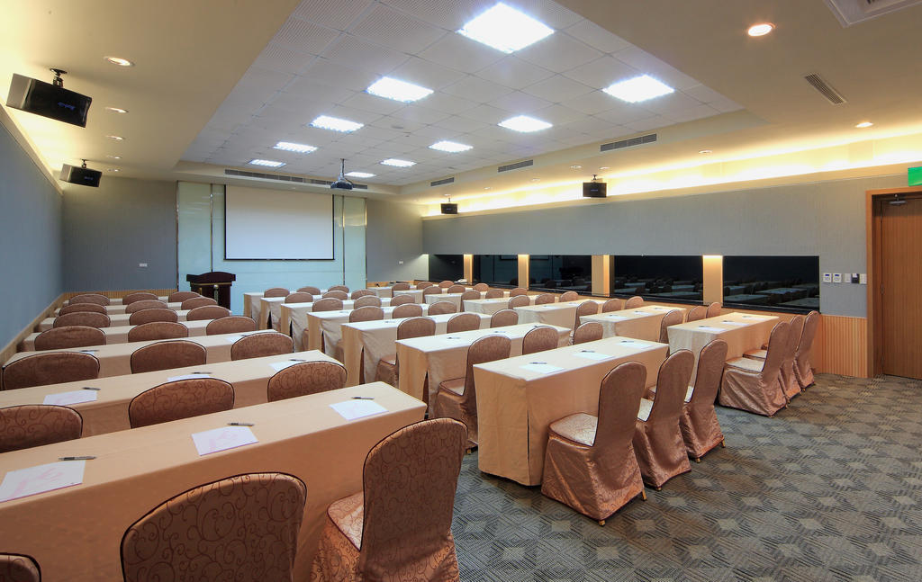 Jin Yong Quan Spa Hotspring Resort Ванли Экстерьер фото