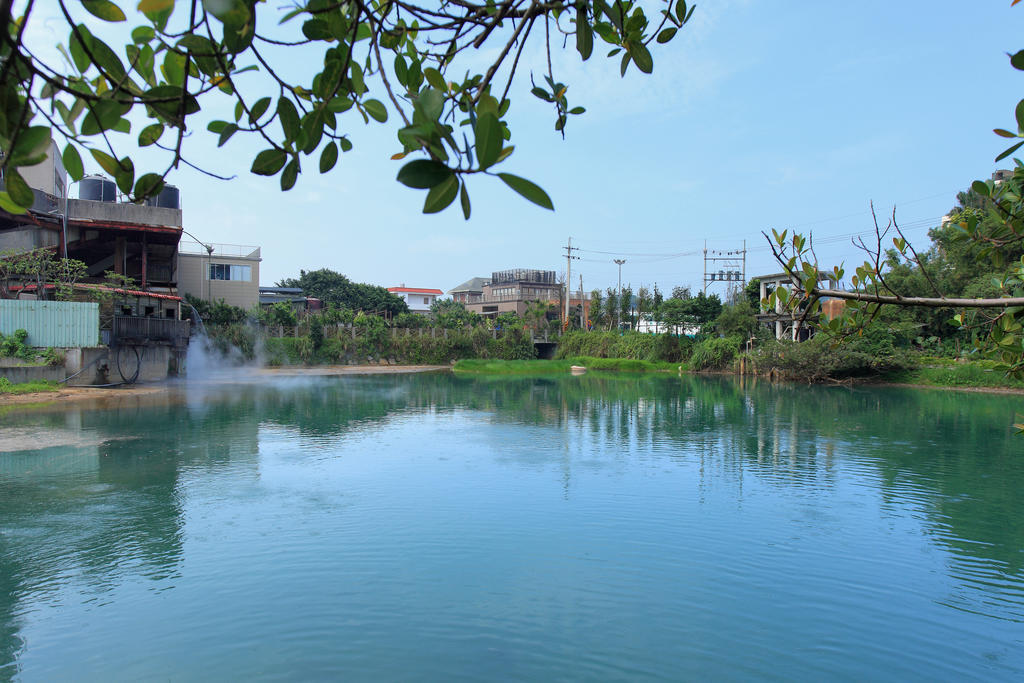 Jin Yong Quan Spa Hotspring Resort Ванли Экстерьер фото