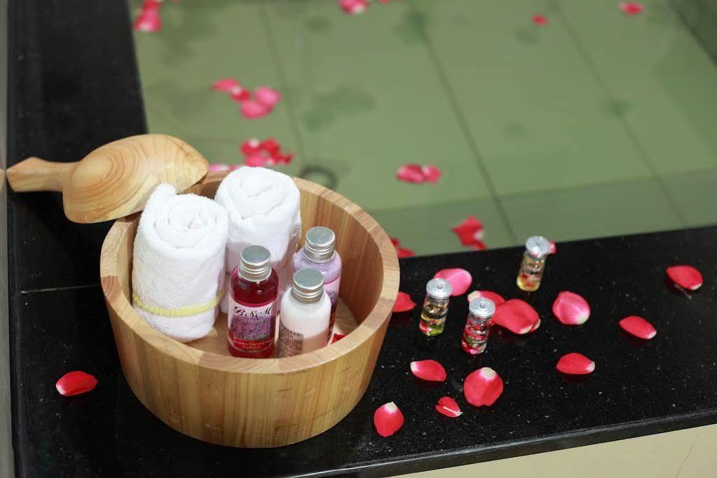Jin Yong Quan Spa Hotspring Resort Ванли Экстерьер фото